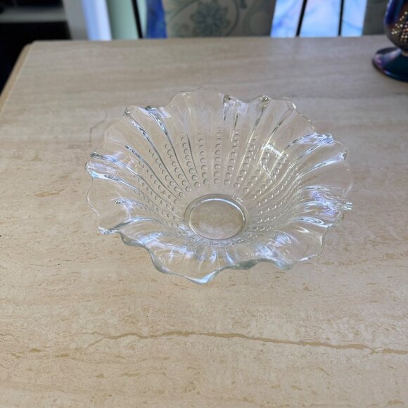 Vintage Clear Pressed Glass Ruffled Edge Bowl With Hobnail Design - Picture 9 of 10